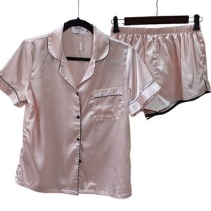 Ekouaer, Satin Pink With Black Trim Short Pajama Set. Small